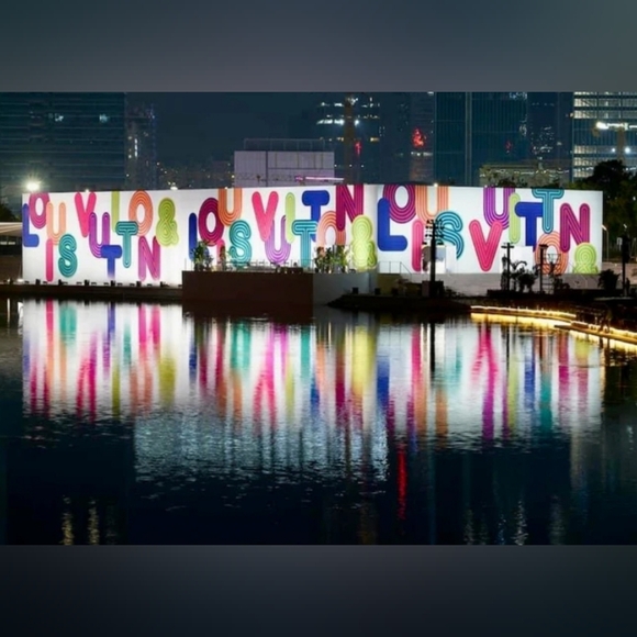 ❌SOLD❌ 🩷Louis Vuitton Novelty Tote🩷 - Picture 4 of 4